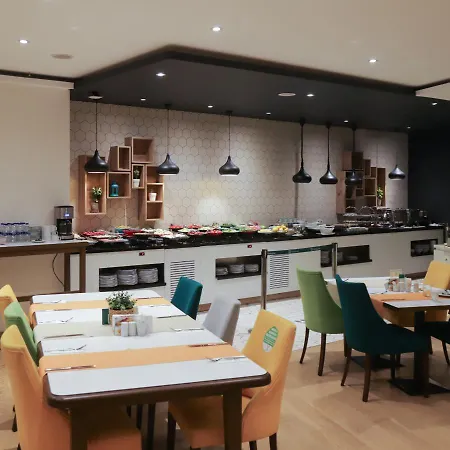 Ankara-kavaklidere By Ihg Hotel 4*