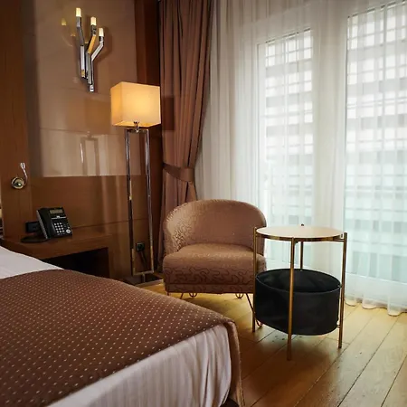 Ankara-kavaklidere By Ihg 4*